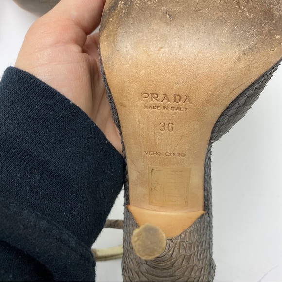 Prada ๐ Snakeskin Square toe Sandals fits like a 36.5/ 6.5 Y2K - Picture 5 of 7